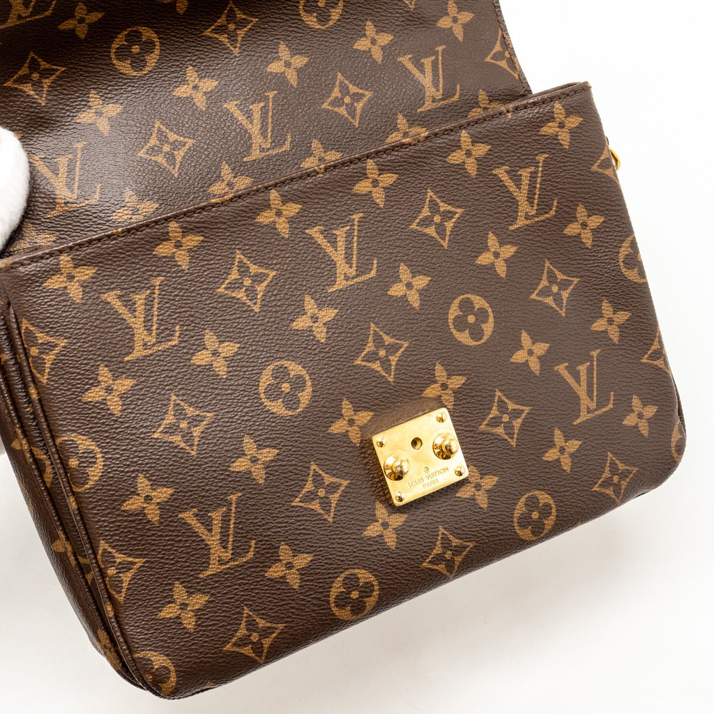 LOUIS VUITTON POCHETTE METIS MONOGRAM CANVAS GHW