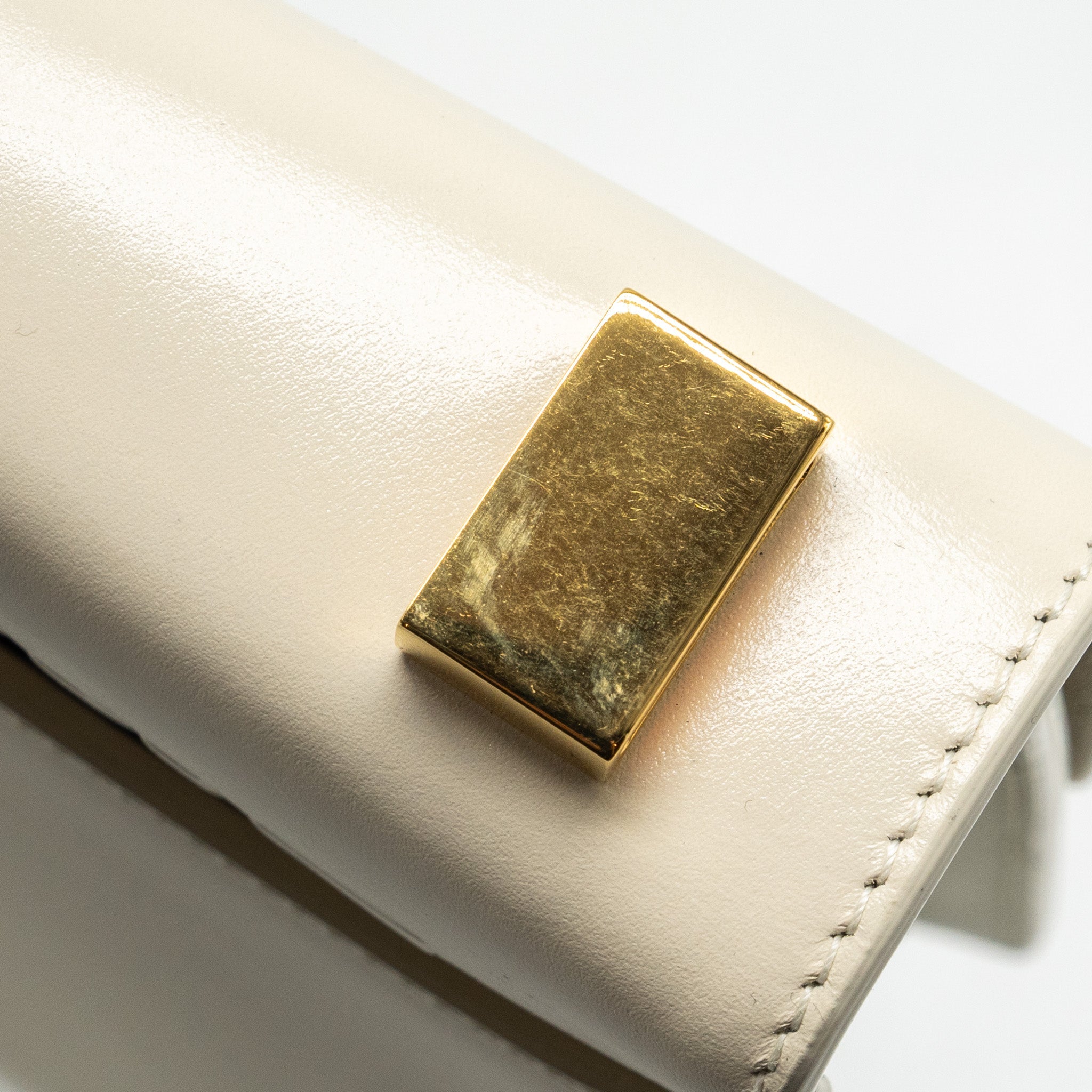 DIOR 30 MONTAIGNE BAG CALFSKIN WHITE GHW