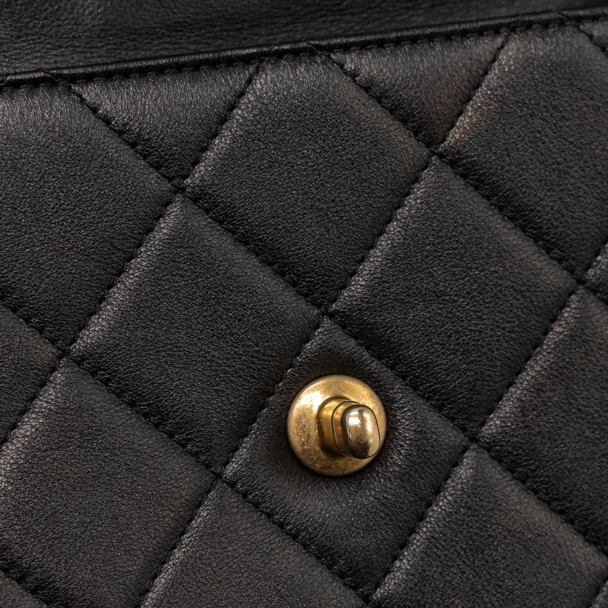 CHANEL MESSENGER BAG CALFSKIN BLACK GHW