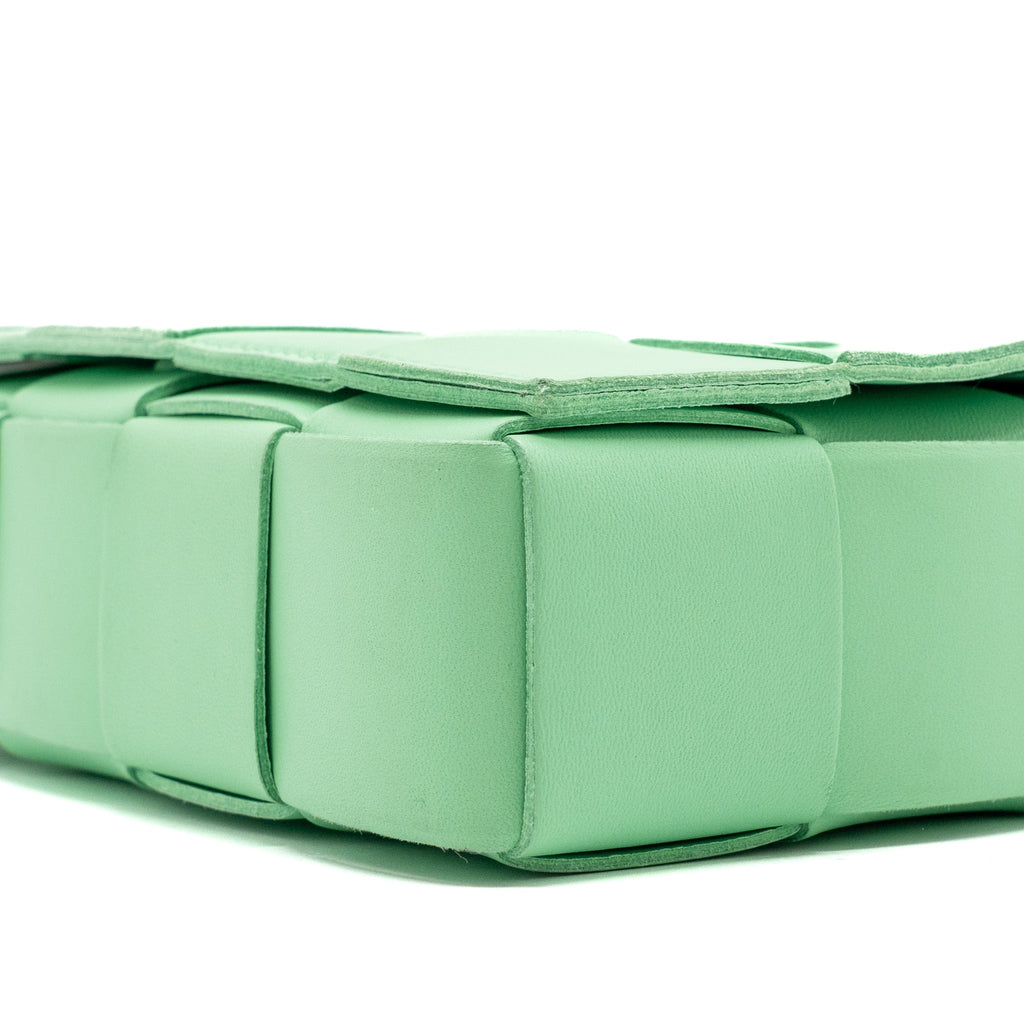 BOTTEGA VENETA CLASSIC CASSETTE BAG LAMBSKIN LIGHT GREEN SHW