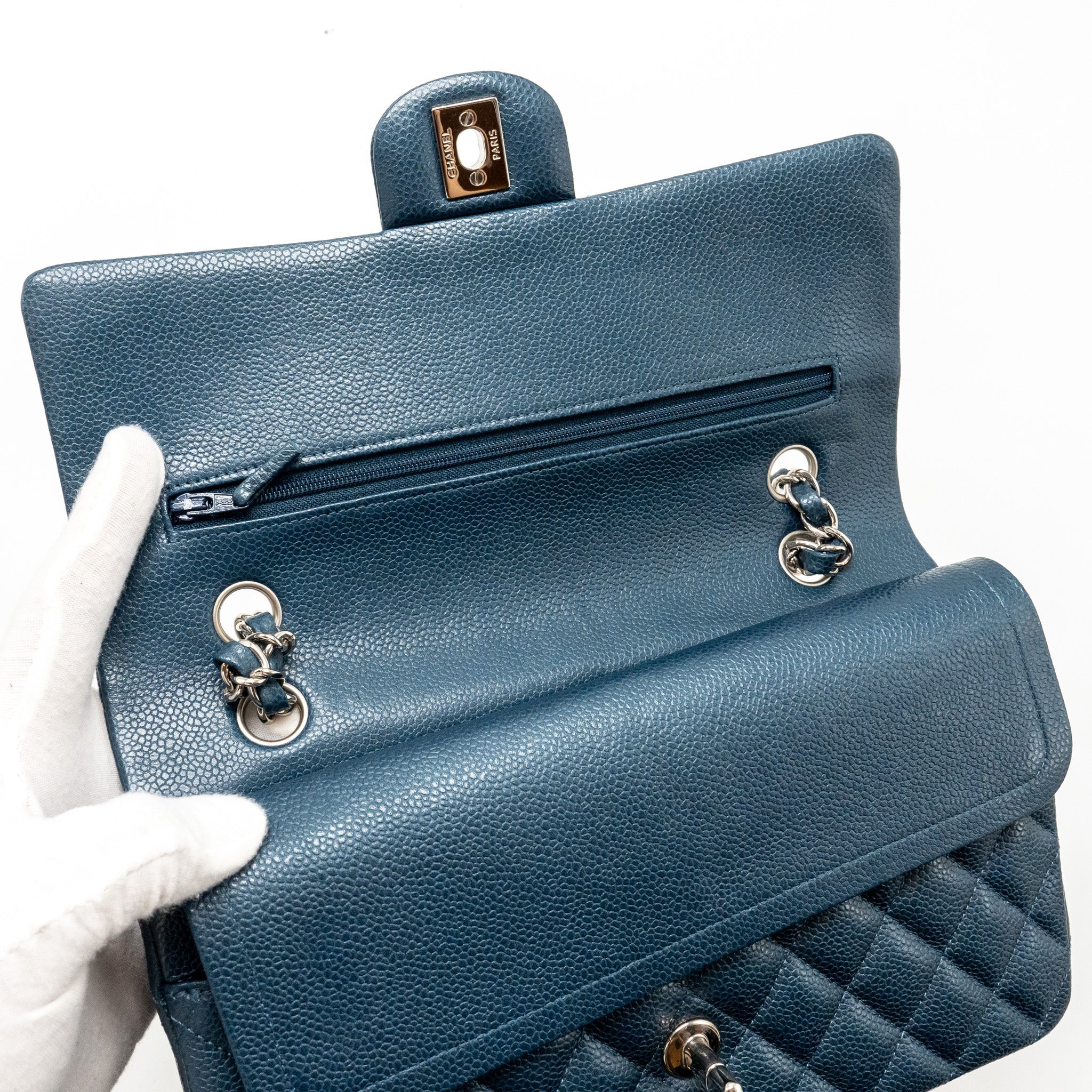 CHANNEL MEDIUM CLASSIC DOUBLE FLAP BAG CAVIAR METALLIC DARK BLUE SHW
