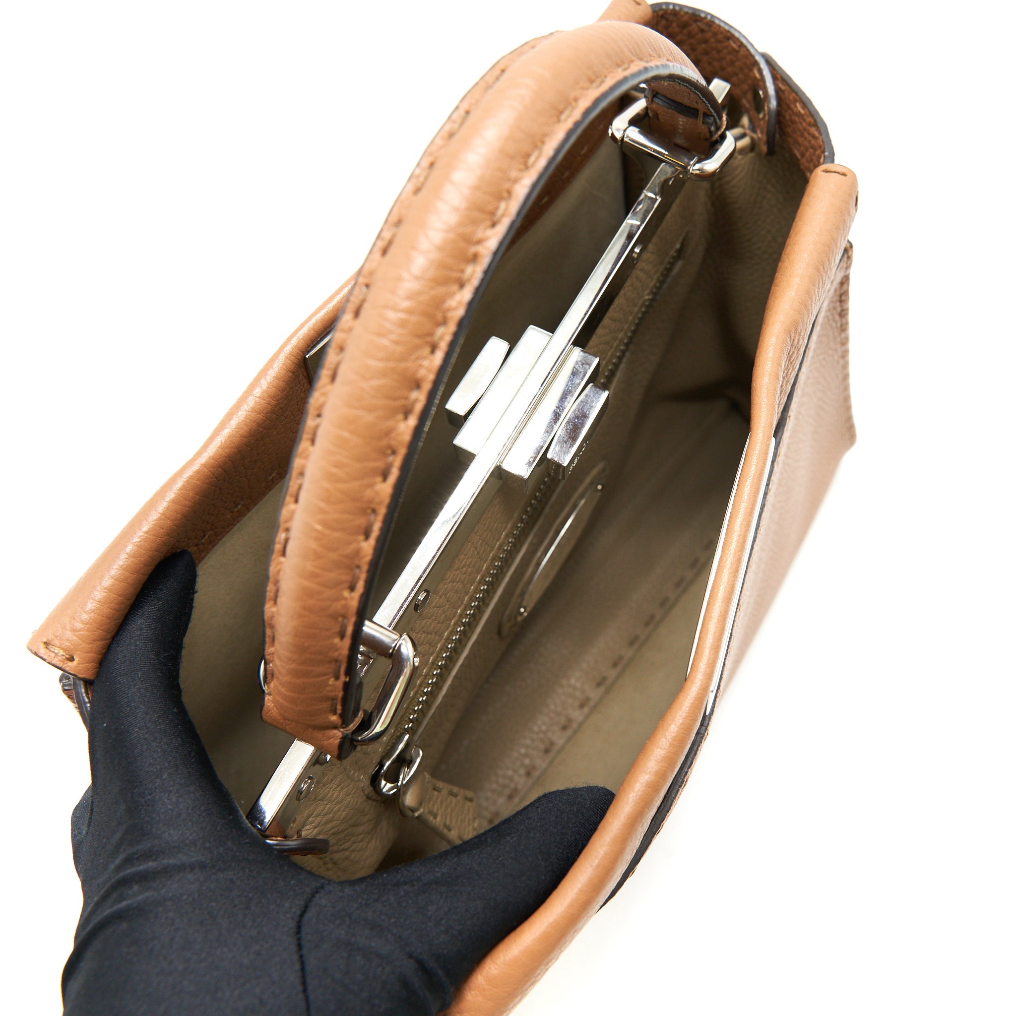 FENDI MEDIUM PEEKABOO BAG IN ROMANO LEATHER CARAMEL SHW