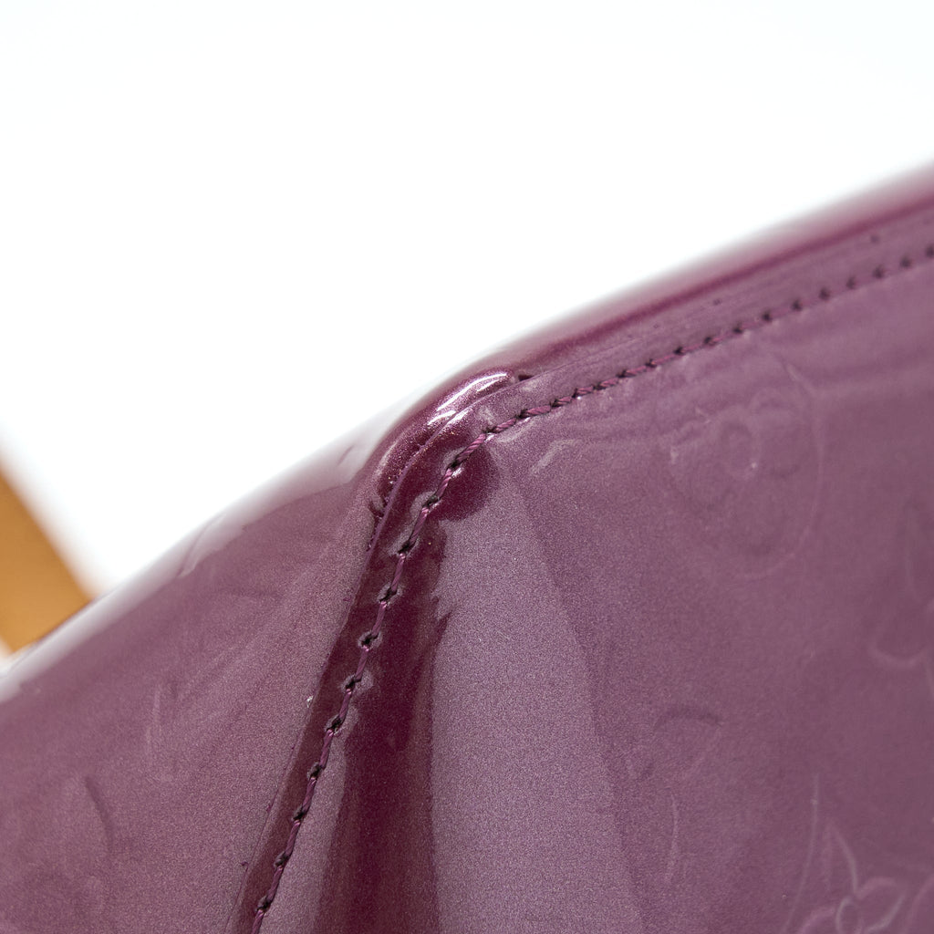 LOUIS VUITTON BELLEVUE PM MONOGRAM VERNIS VIOLETTE GHW