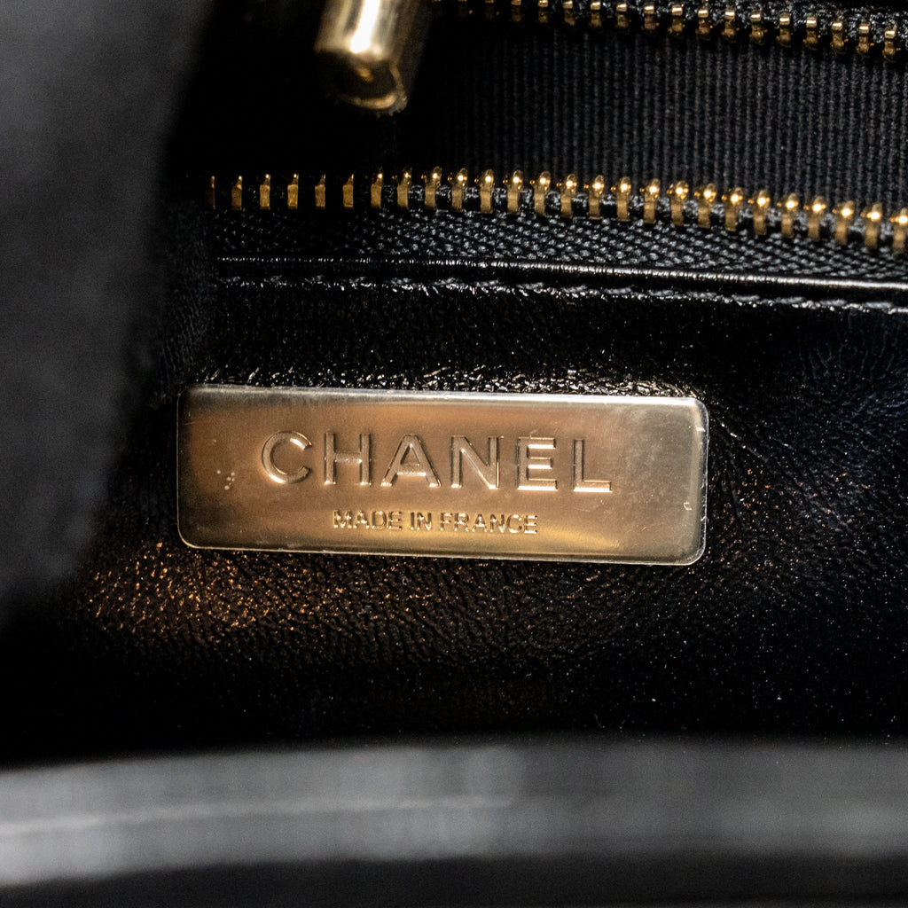 CHANEL MINI 31 BAG SHINY LAMBSKIN BLACK LGHW (MICROCHIP)