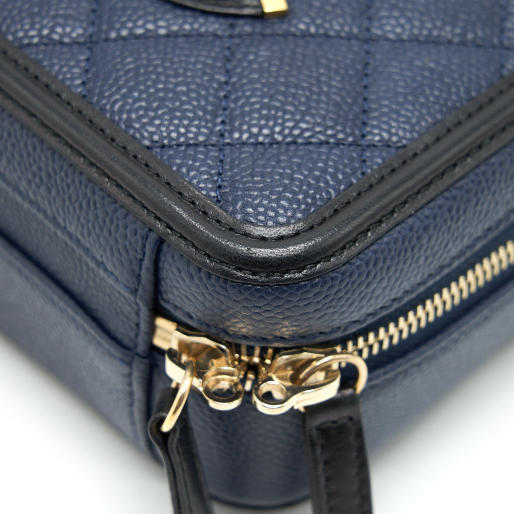 CHANEL VANITY CASE IN SMALL NAVY