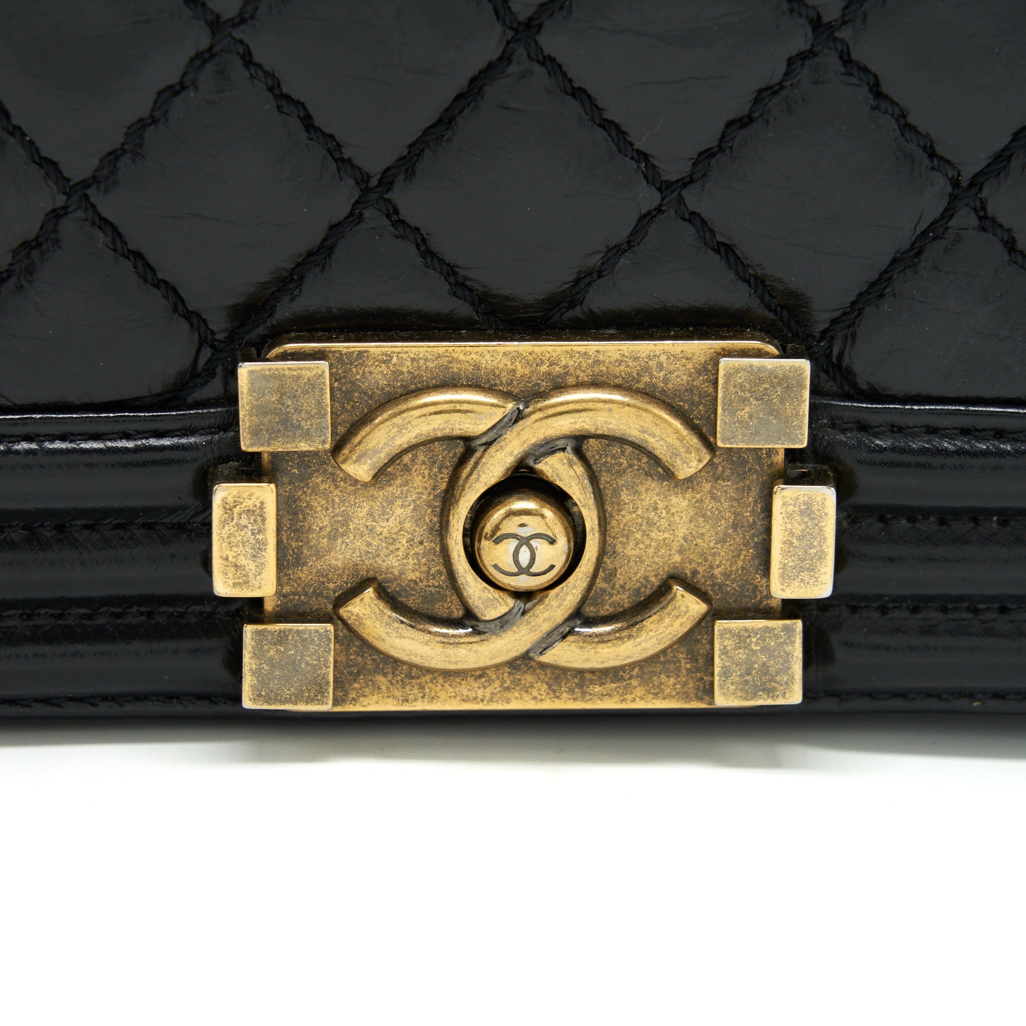 CHANEL MEDIUM BOY BAG CALFSKIN BLACK GHW