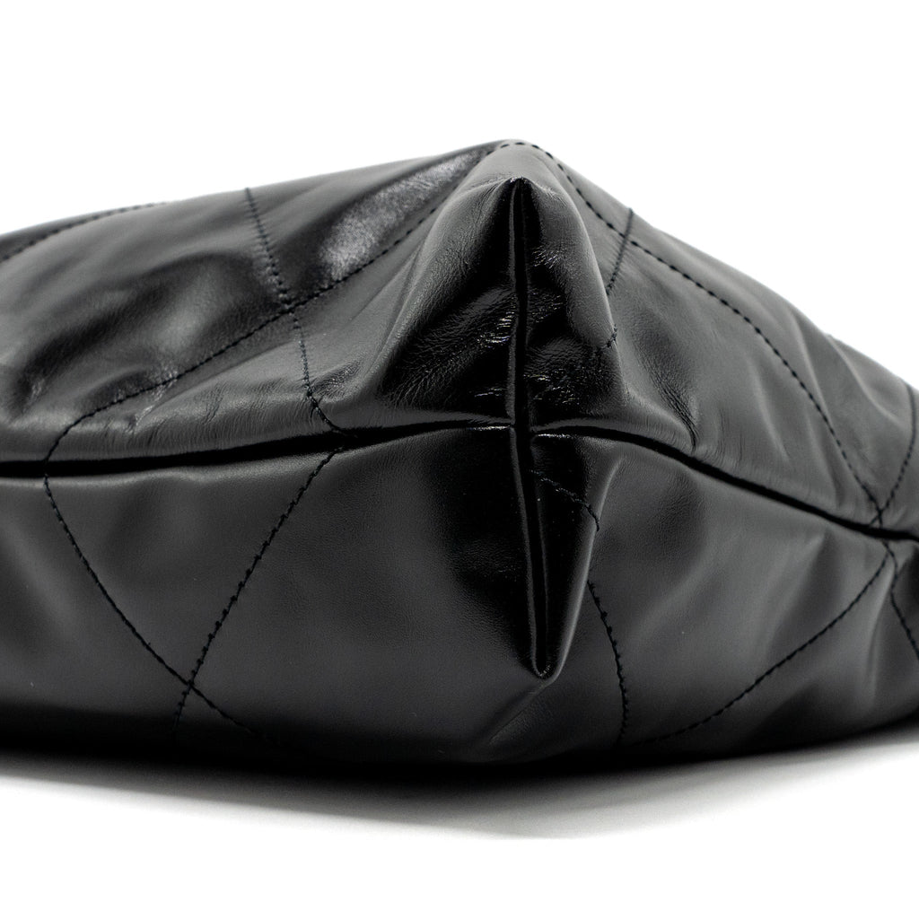 CHANEL MEDIUM 22 BAG SHINY CALFSKIN BLACK SHW (MICROCHIP)