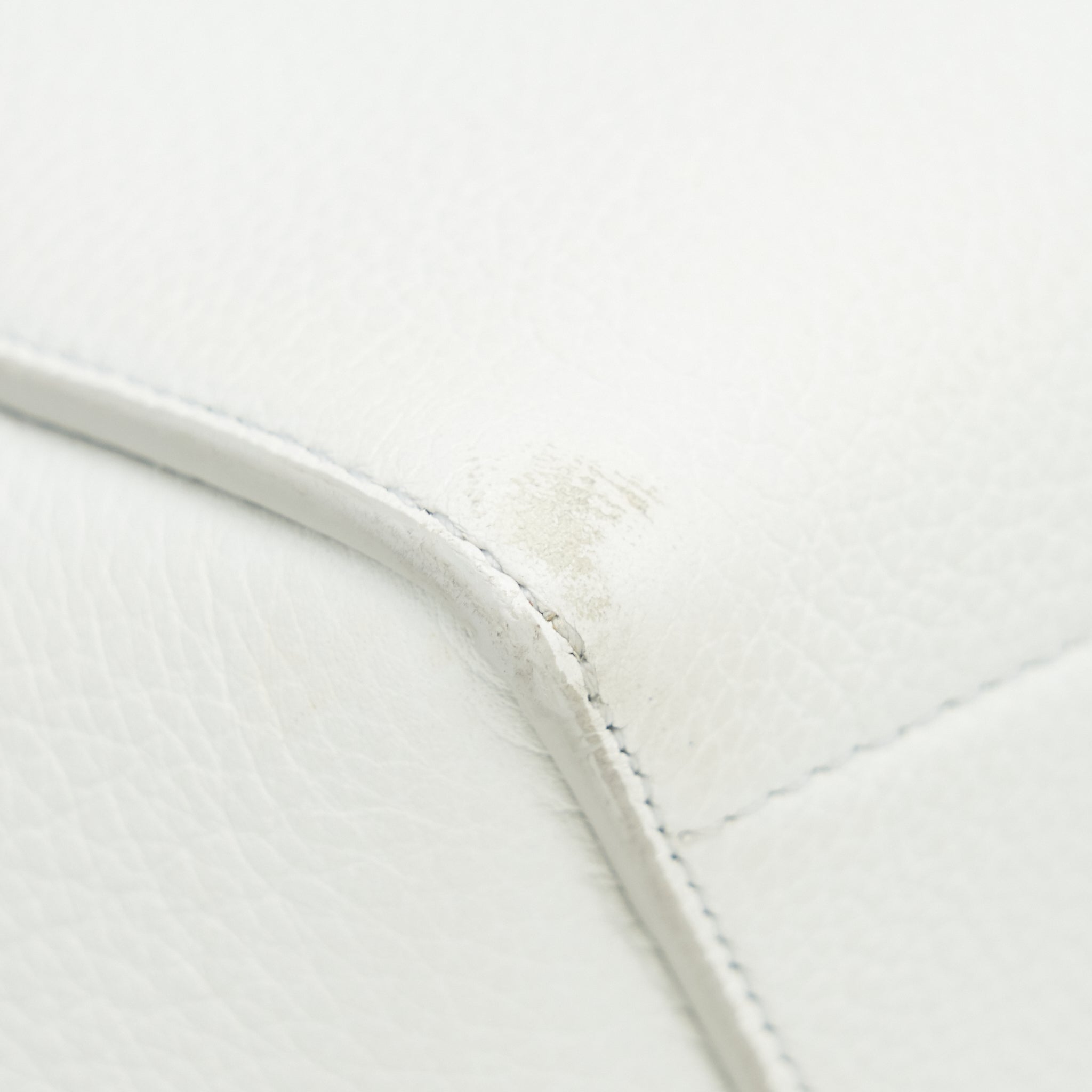 CELINE SANGLE BUCKET BAG IN WHITE