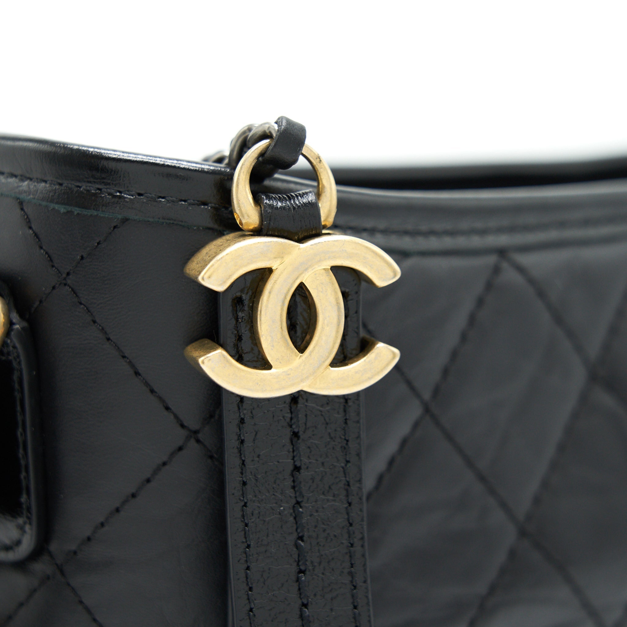 CHANEL GABRILLE LARGE HOBO BAG BLACK