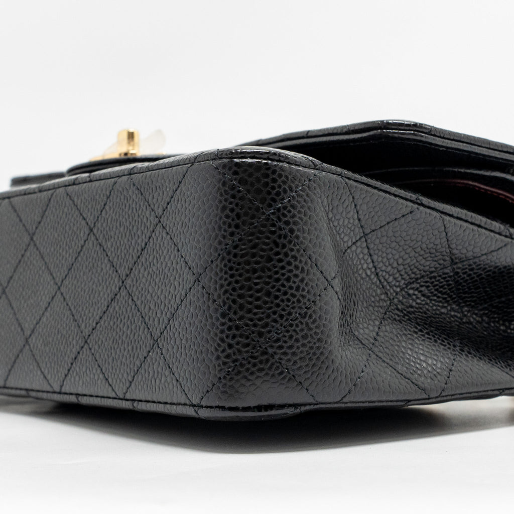 CHANEL MEDIUM CLASSIC DOUBLE FLAP BAG CAVIAR BLACK GHW