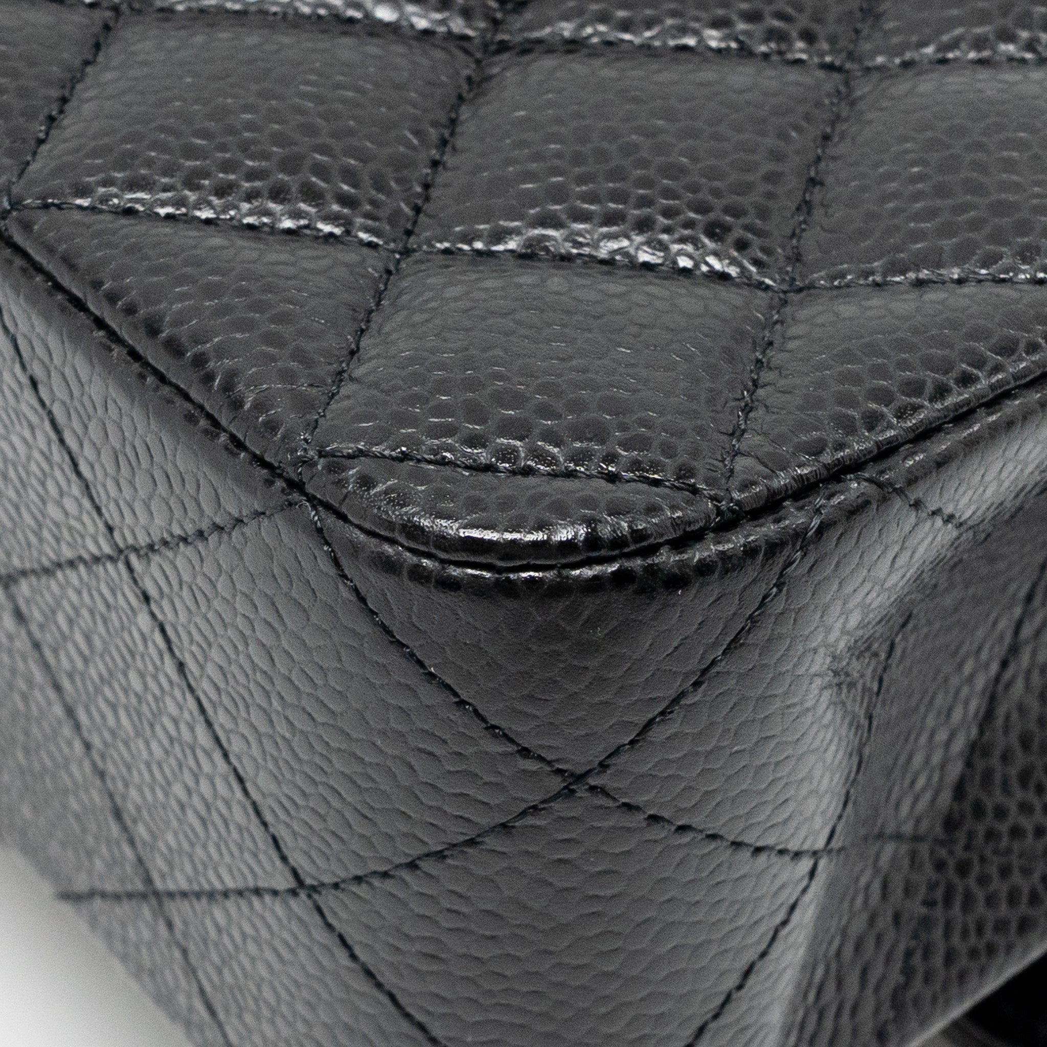 CHANEL MEDIUM CLASSIC DOUBLE FLAP BAG CAVIAR BLACK GHW