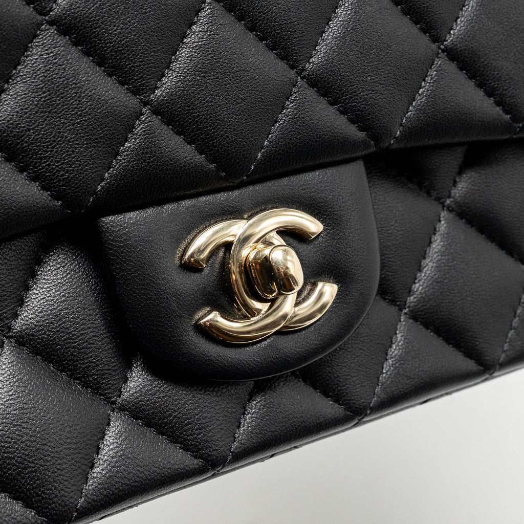 CHANEL TOP HANDLE MINI RECTANGULAR WITH DETAILED CHARM LAMBSKIN BLACK LGHW (MICROCHIP)