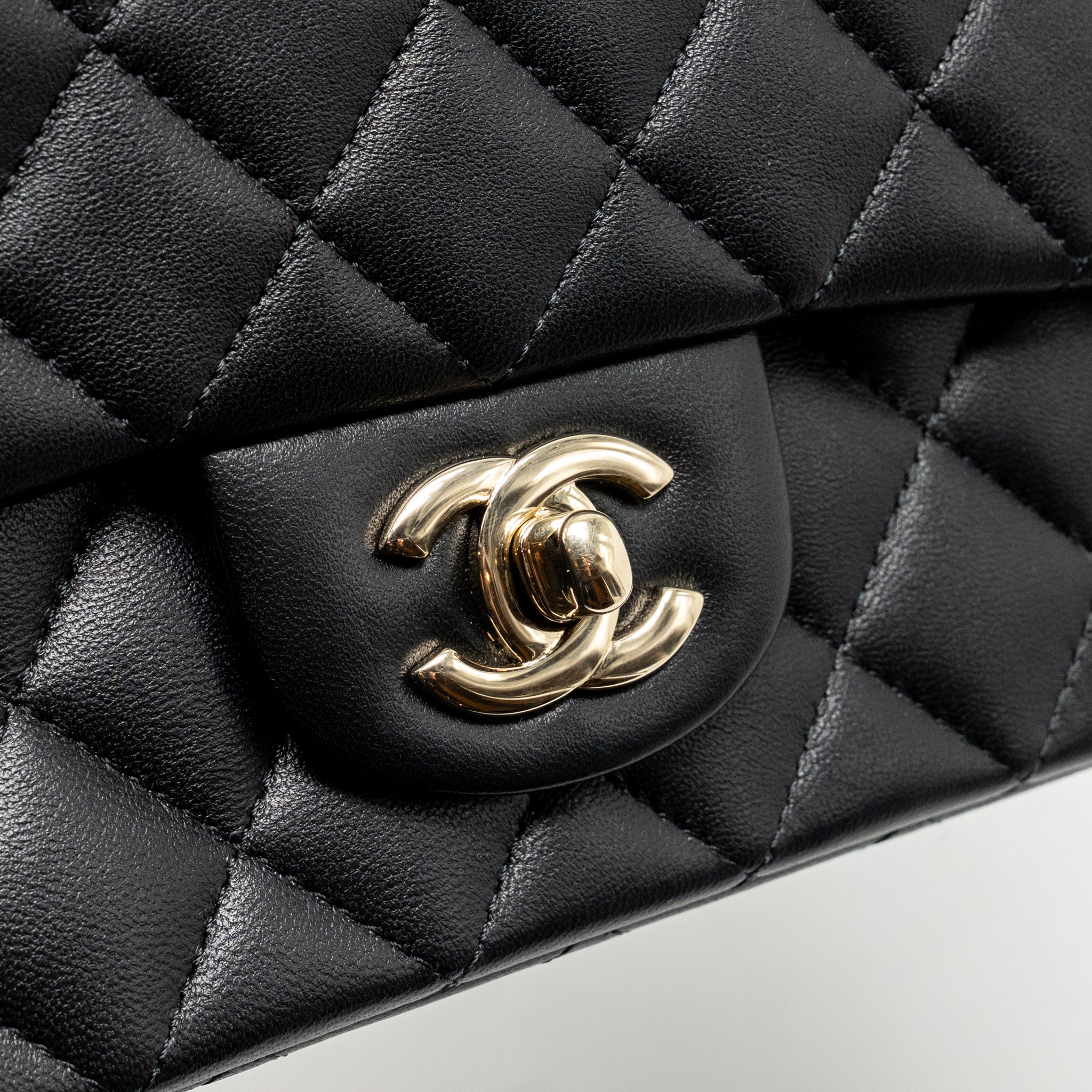 CHANEL TOP HANDLE MINI RECTANGULAR WITH DETAILED CHARM LAMBSKIN BLACK LGHW (MICROCHIP)