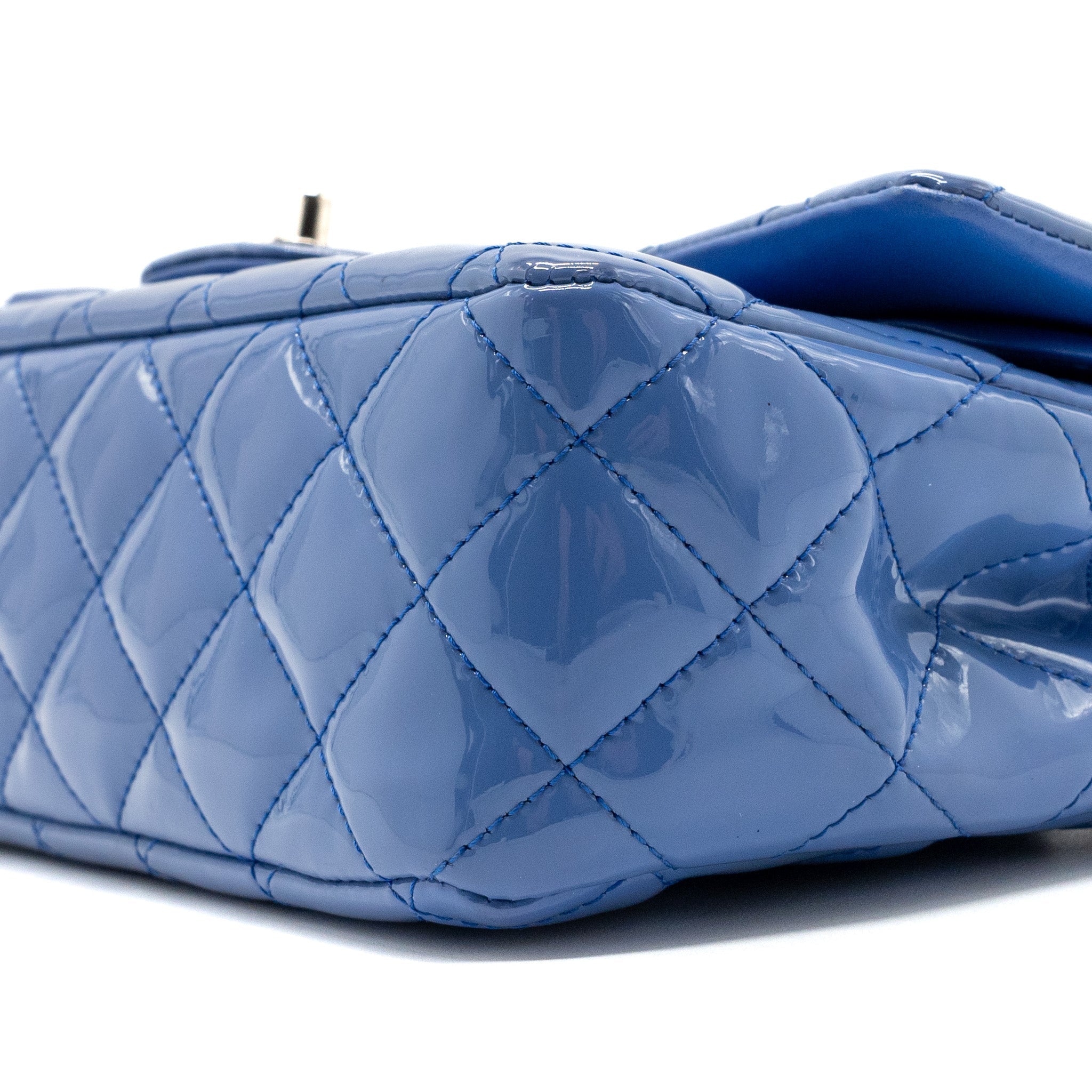 CHANEL MEDIUM CLASSIC DOUBLE FLAP BAG PATENT LIGHT BLUE SHW