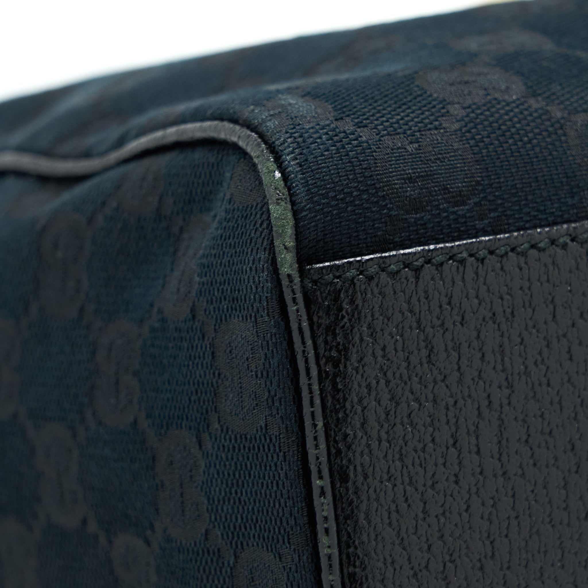 GUCCI BOSTON BAG GG SUPREME FABRIC BLACK SHW