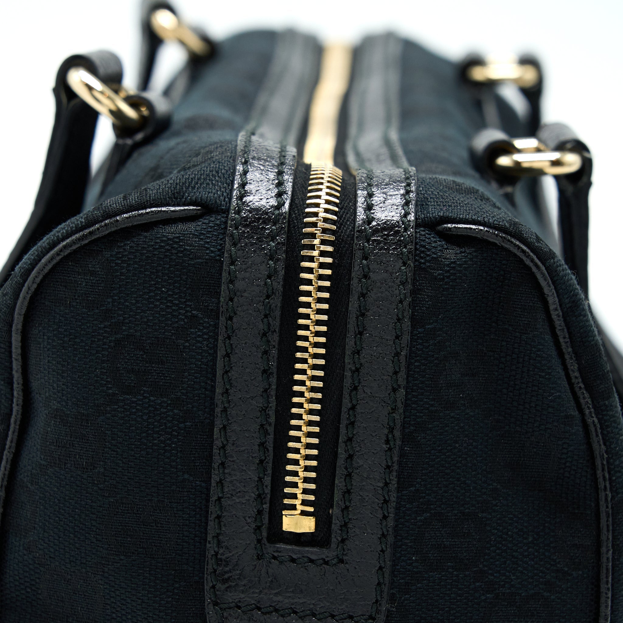 GUCCI BOSTON BAG GG SUPREME FABRIC BLACK SHW