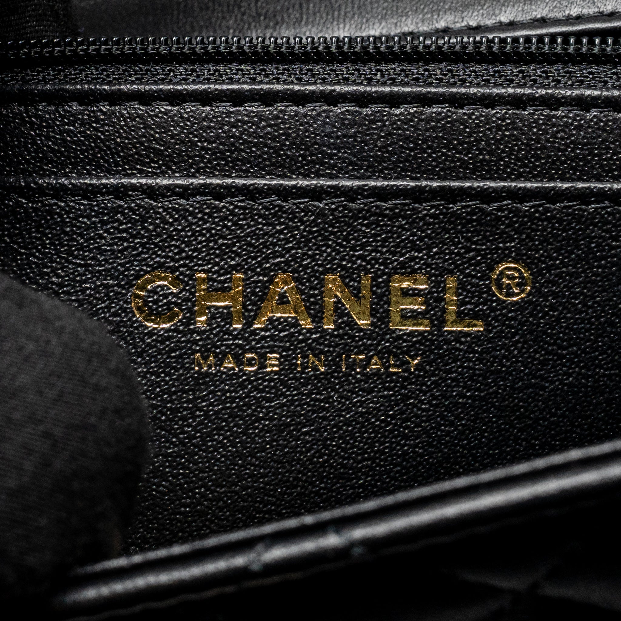 CHANEL TOP HANDLE MINI RECTANGULAR WITH DETAILED CHARM LAMBSKIN BLACK LGHW (MICROCHIP)