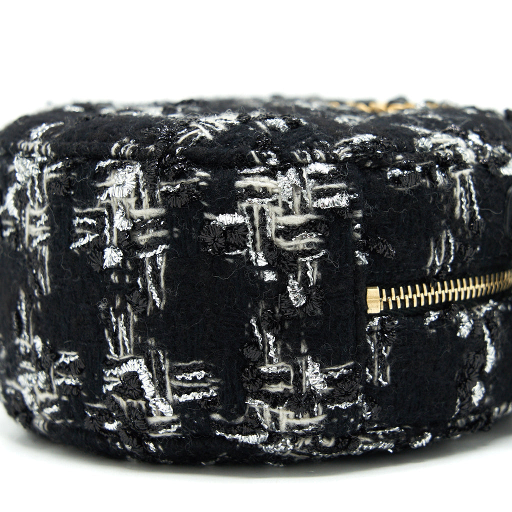 CHANEL TWEED 19 ROUND CLUTCH WITH CHAIN