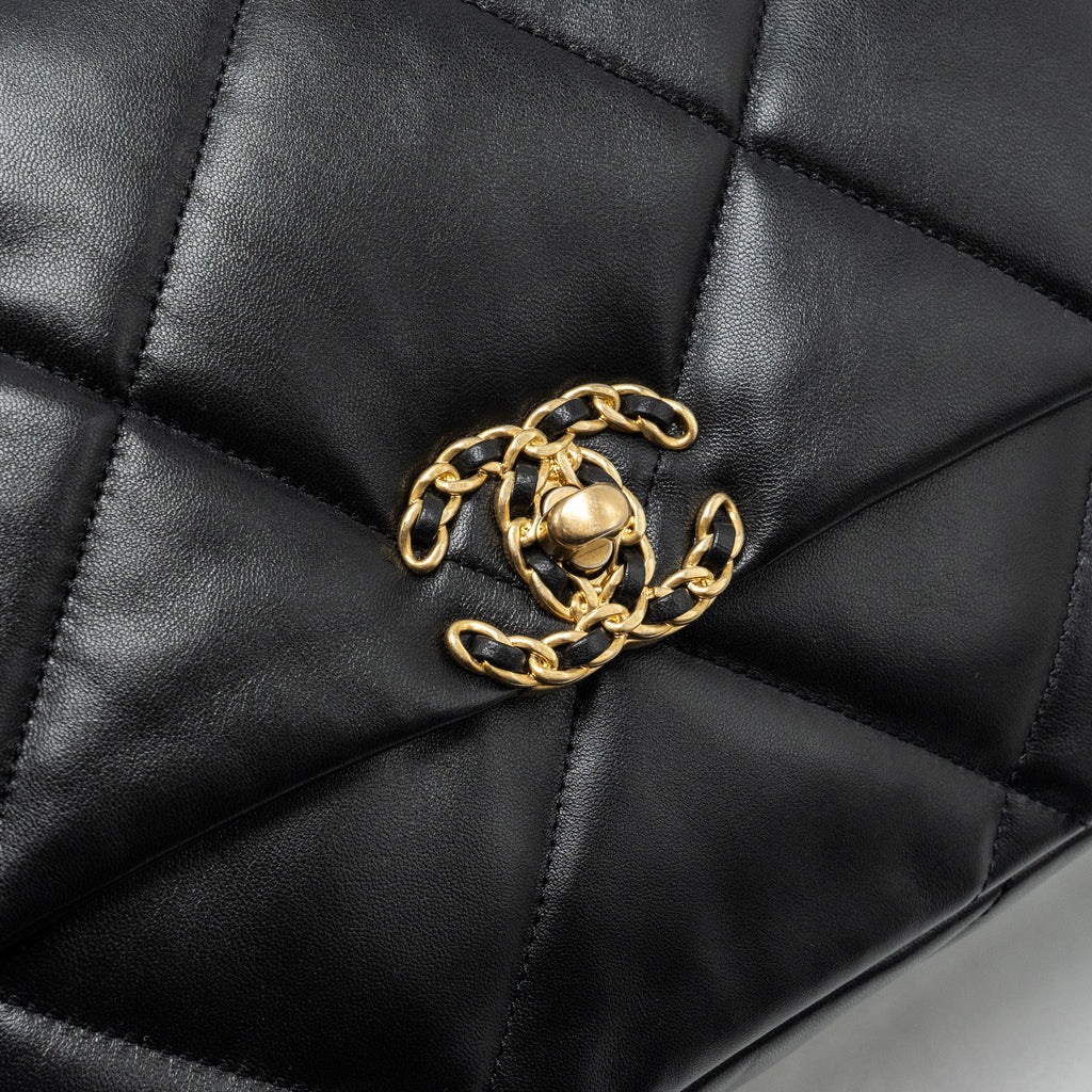 CHANEL LARGE 19 BAG LAMBSKIN BLACK GHW