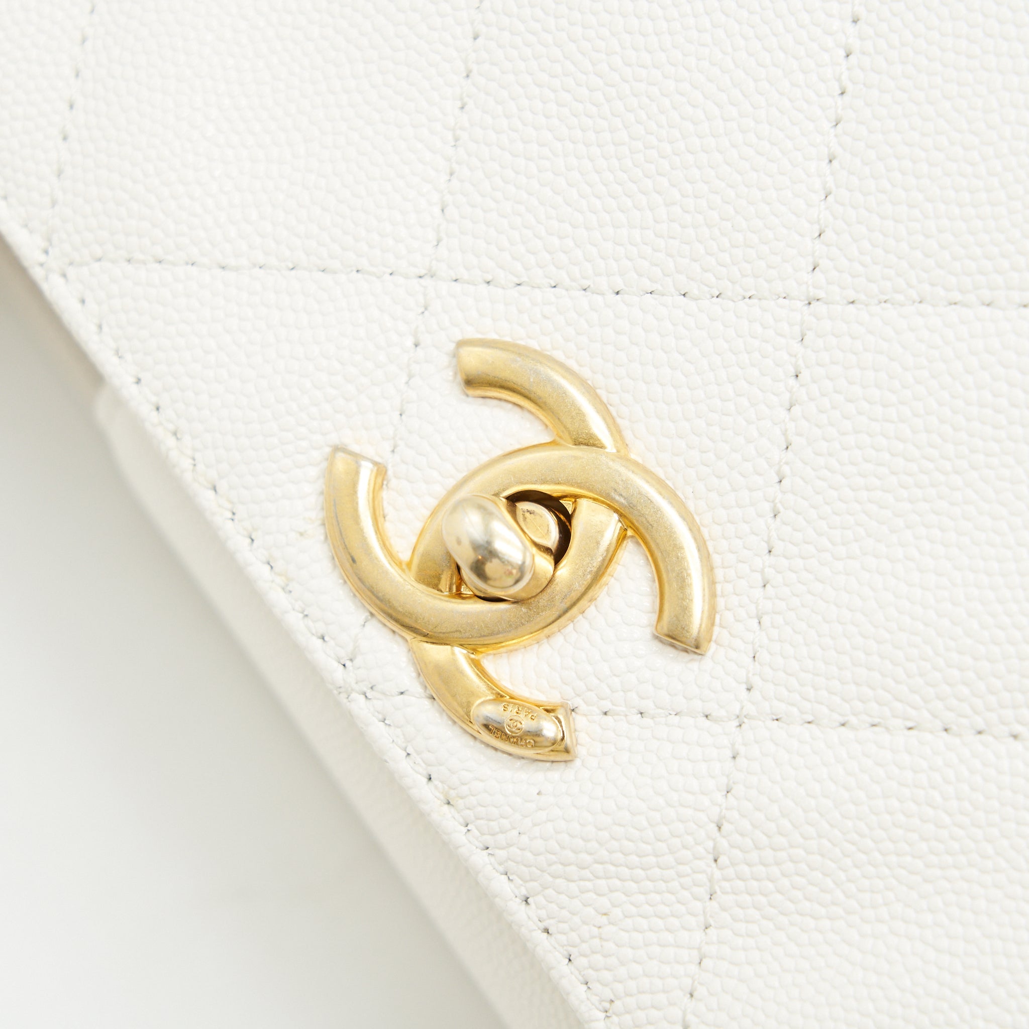 CHANEL BUCKET BAG WITH CHAIN HANDLE CAVIAR WHITE GHW