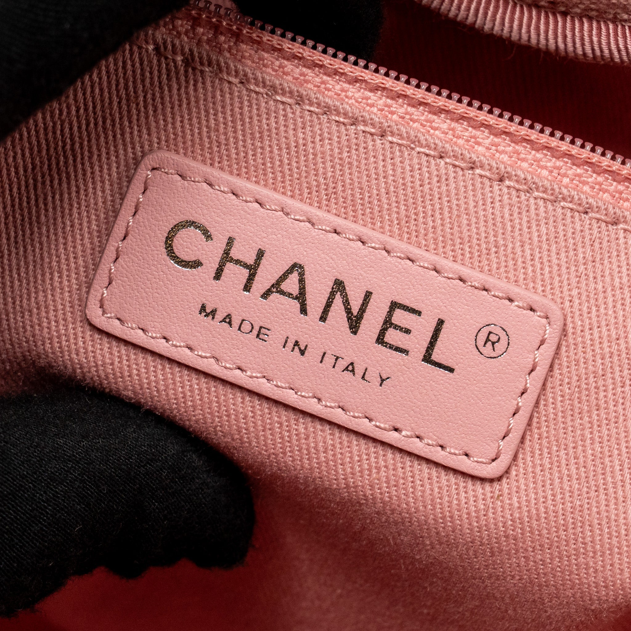 CHANEL DEAUVILLE TOTE BAG CANVAS/LEATHER PINK/WHITE SHW (MICROCHIP)