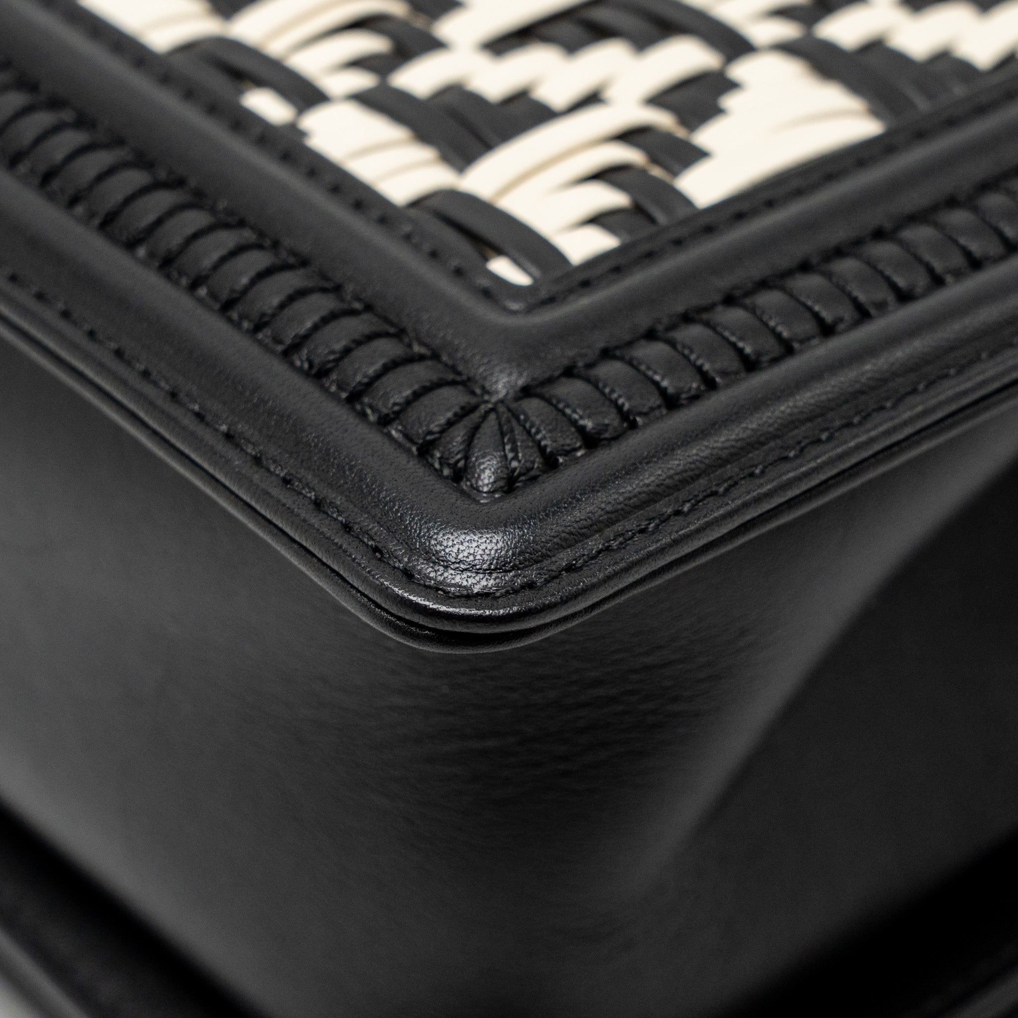 CHANEL MEDIUM BOY BAG WOVEN BLACK/WHITE RUTHENIUM HARDWARE