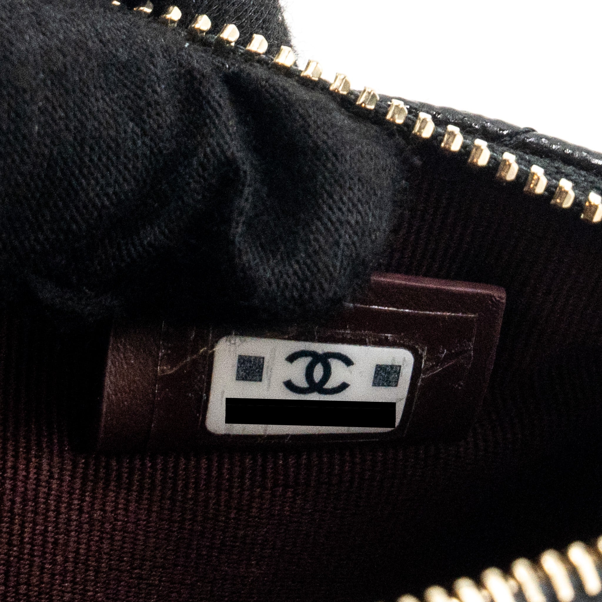 CHANEL 25C QUILTED HOBO BAG CAVIAR BLACK LGHW (MICROCHIP)