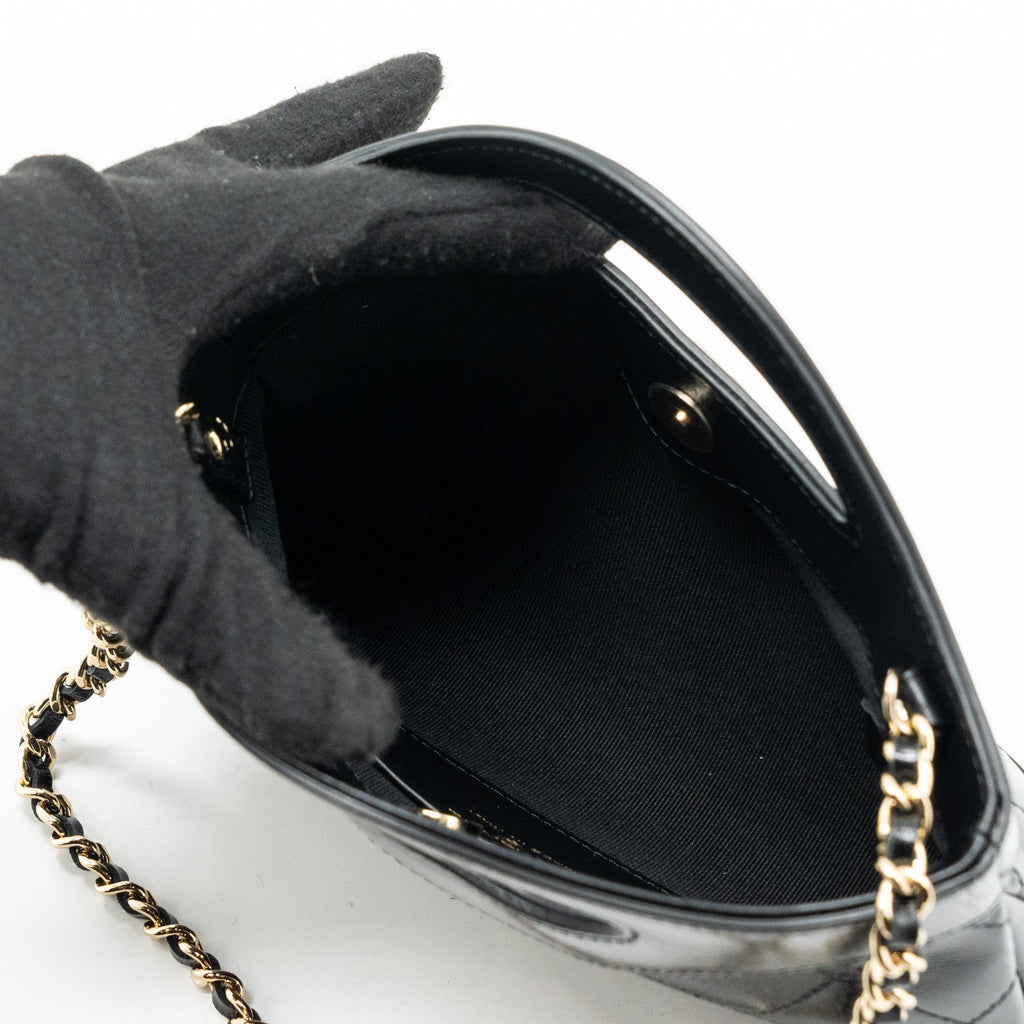 CHANEL 24C MINI 31 CLUTCH WITH CHAIN SHINY CALFSKIN  BLACK LGHW(MICROCHIP)