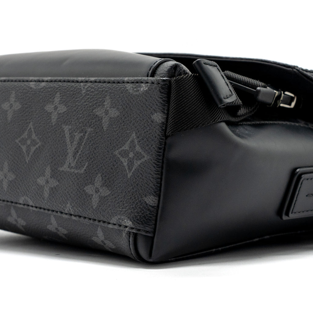 LOUIS VUITTON MESSENGER PM VOYOGER MONOGRAM ECLIPSE CANVAS BLACK SHW