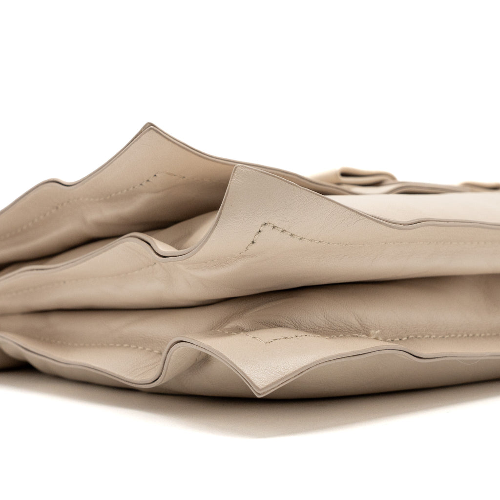 SALVATORE FERRAGAMO SMALL VIVA BOW SHOULDER BAG CREAM AND SHW