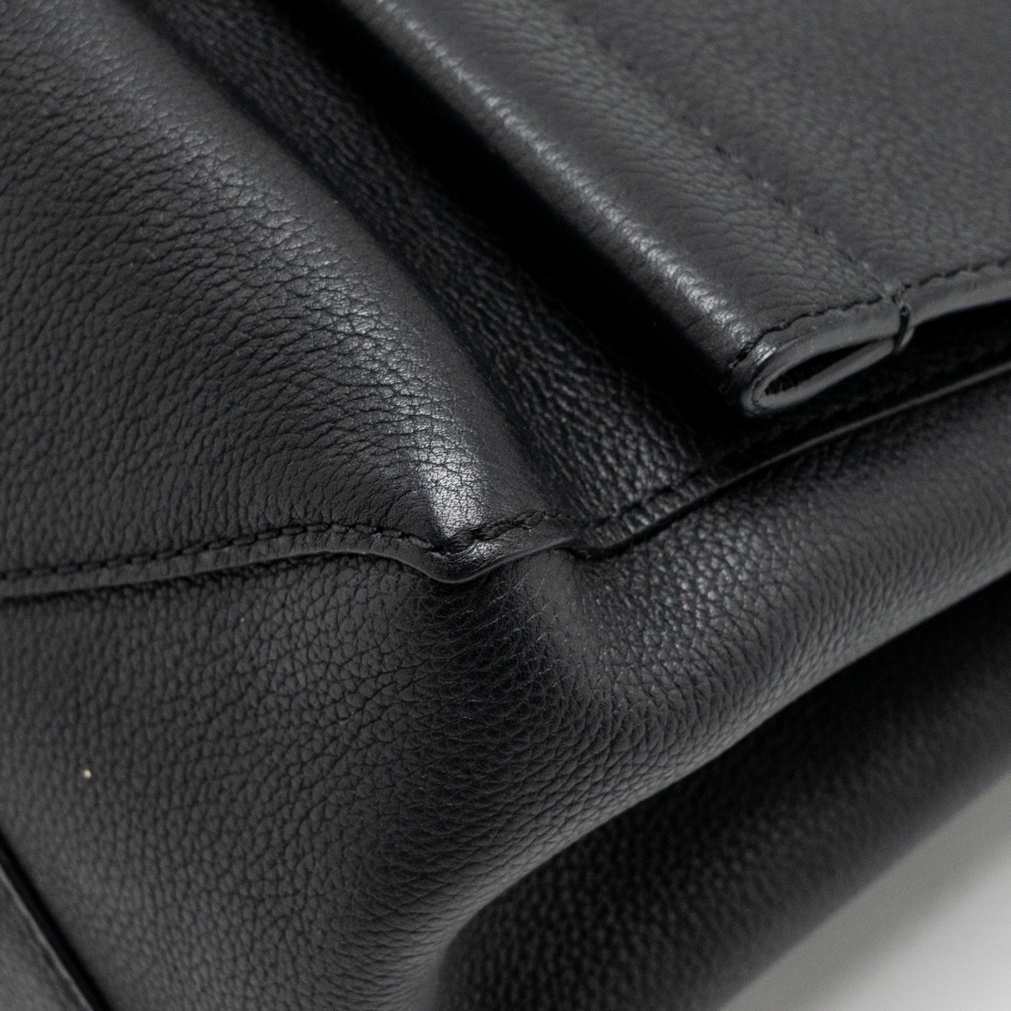 LOUIS VUITTON LOCK ME BAG CALFSKIN BLACK SHW