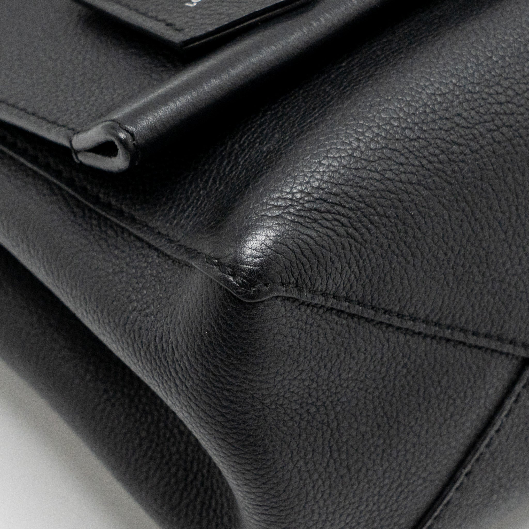 LOUIS VUITTON LOCK ME BAG CALFSKIN BLACK SHW