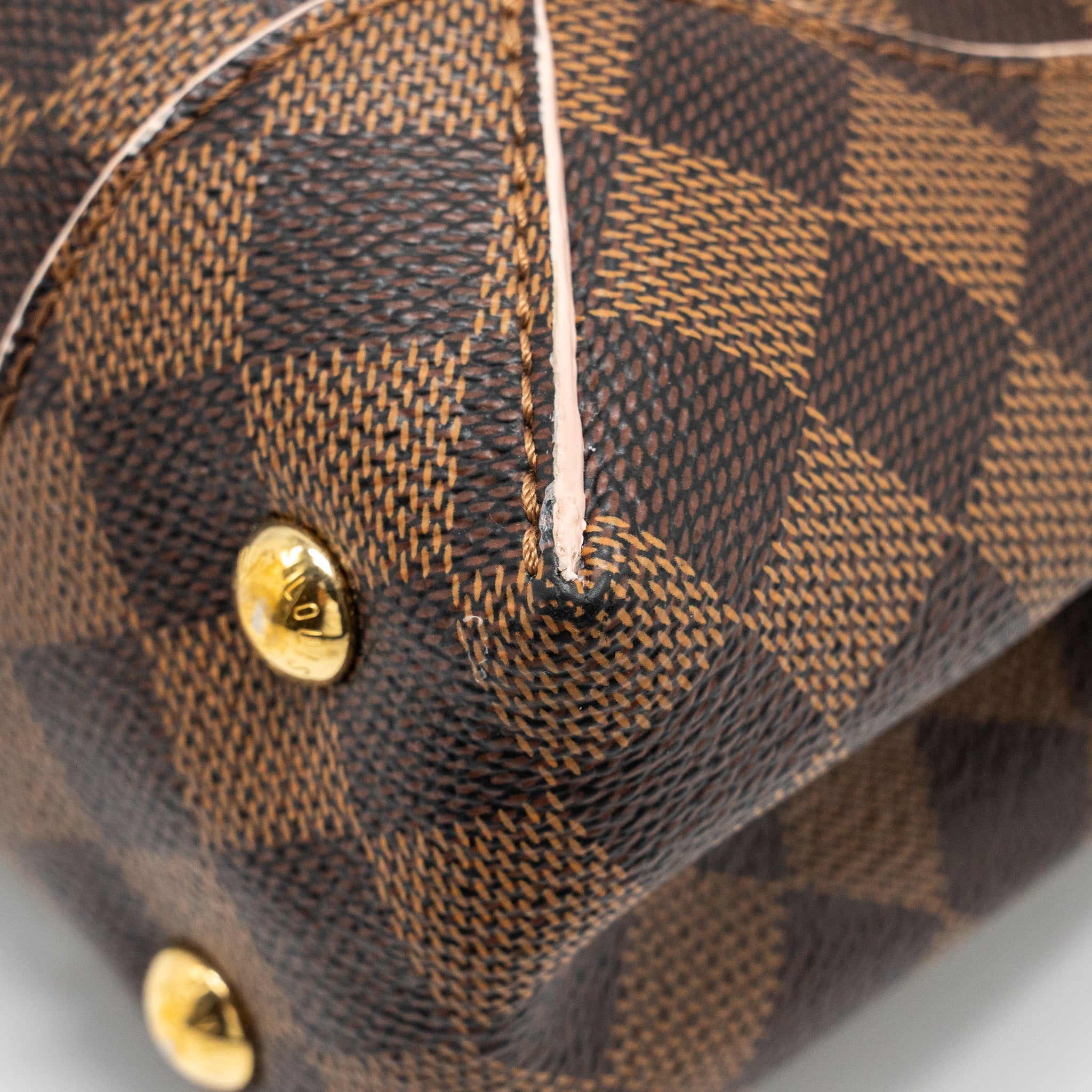LOUIS VUITTON POCHETTE CAISSA DAMIER EBENE/PINK CANVAS GHW