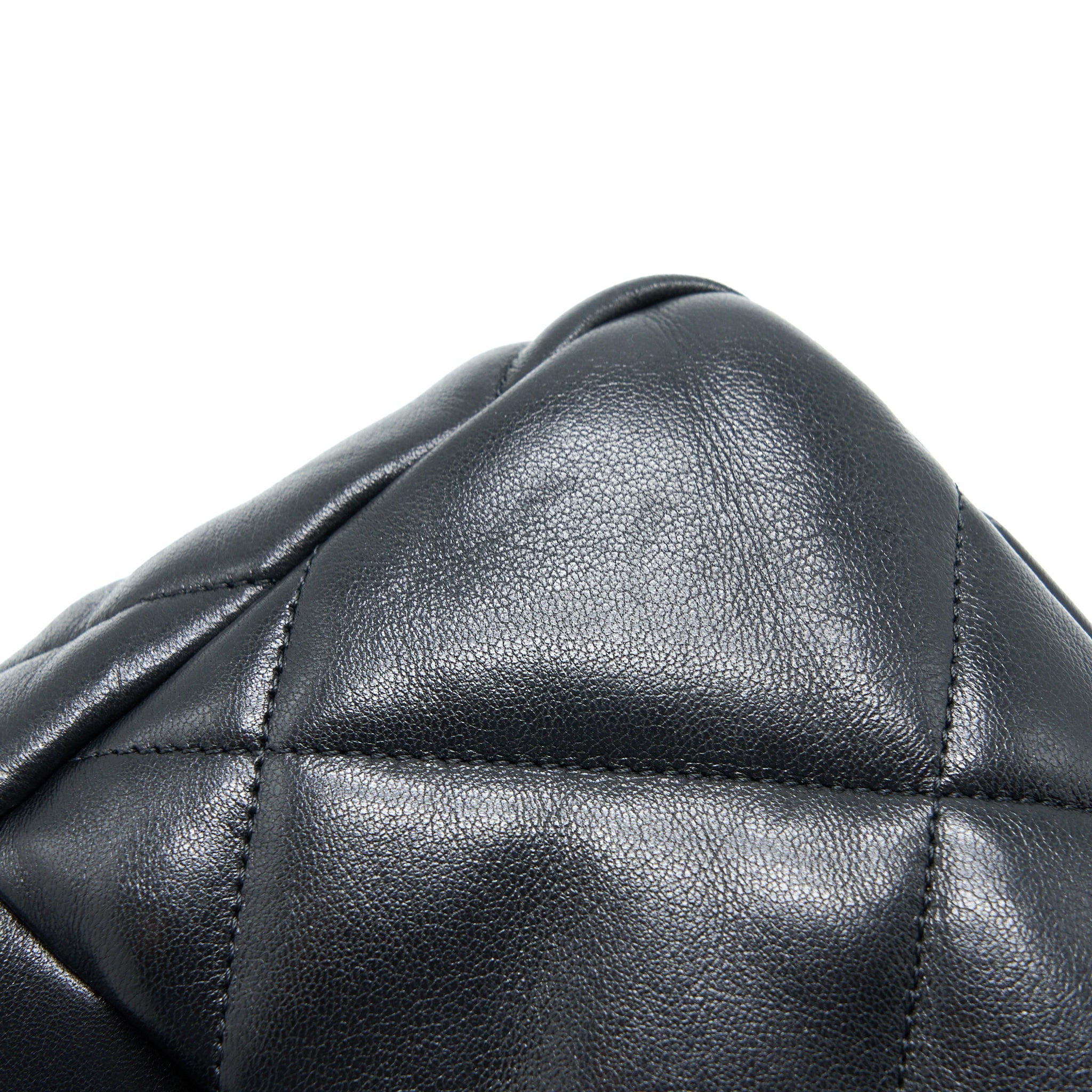 CHANEL SMALL 19 BAG LAMBSKIN BLACK MULTICOLOUR HARDWARE