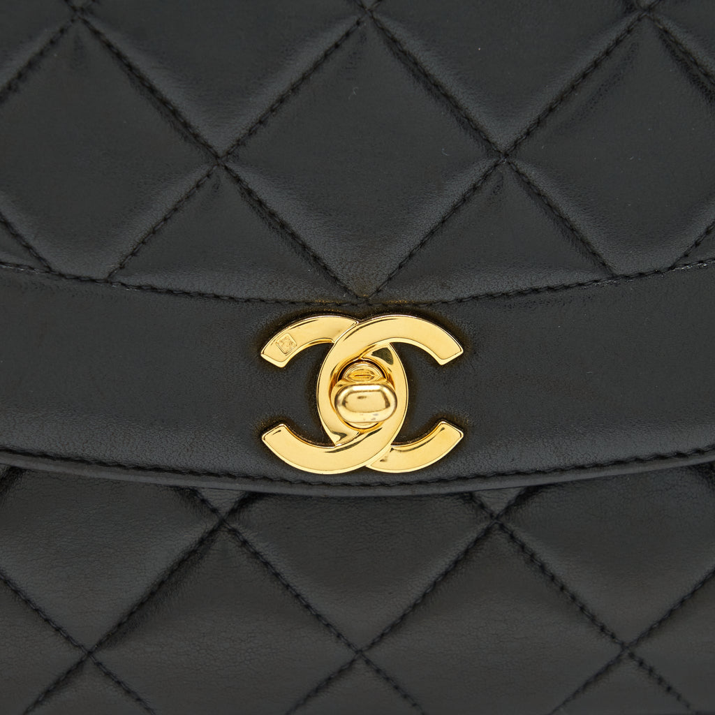 CHANEL VINTAGE MEDIUM DIANA FLAP BAG LAMBSKIN BLACK GHW