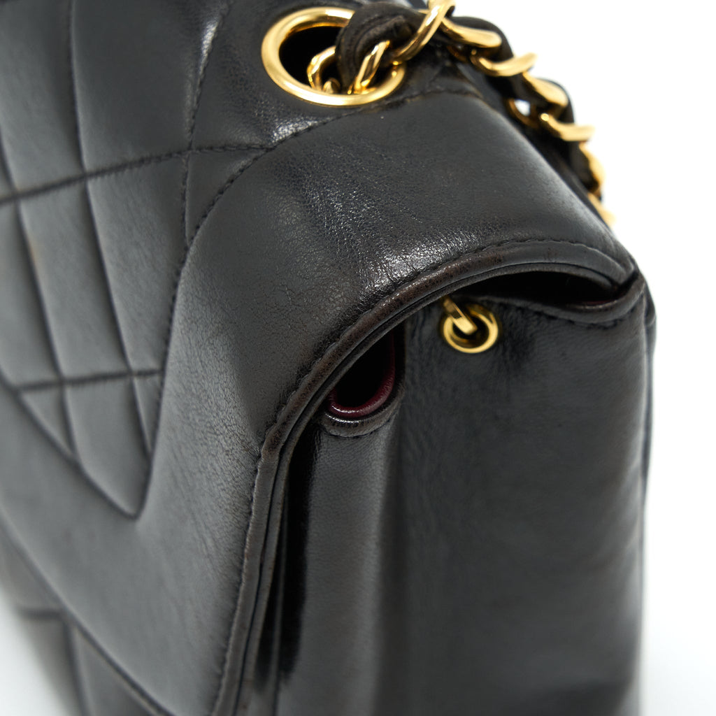 CHANEL VINTAGE MEDIUM DIANA FLAP BAG LAMBSKIN BLACK GHW
