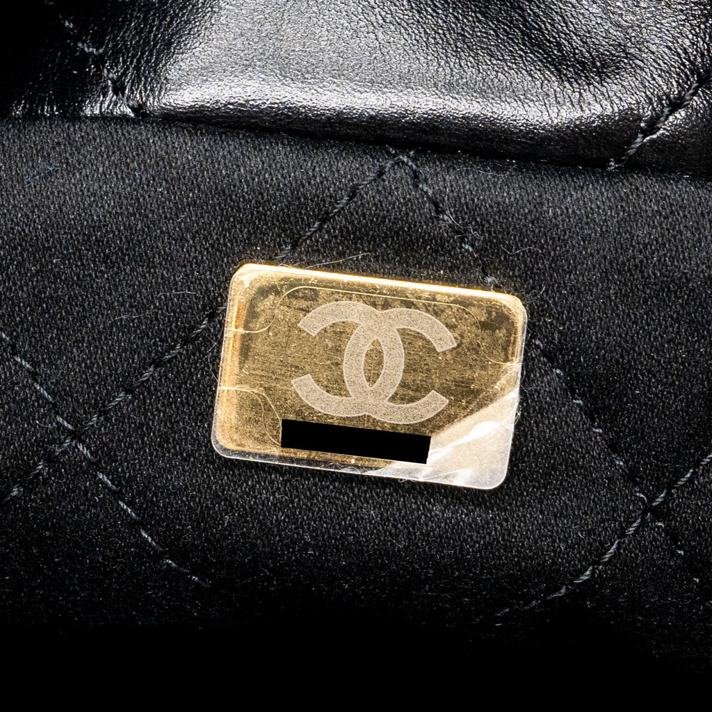 CHANEL MINI 22 BAG SHINY CALFSKIN BLACK GHW(MICROCHIP)