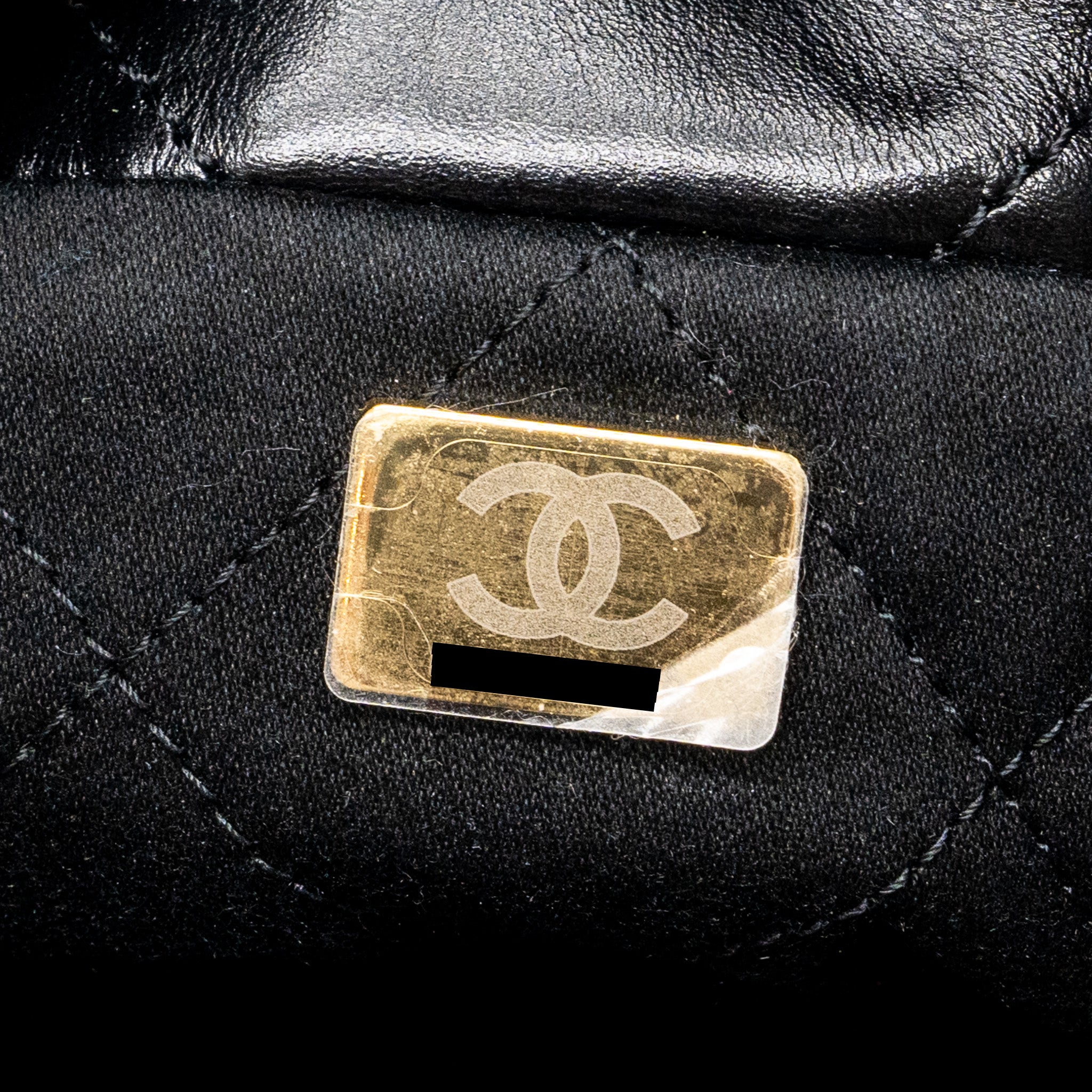 CHANEL MINI 22 BAG SHINY CALFSKIN BLACK GHW(MICROCHIP)