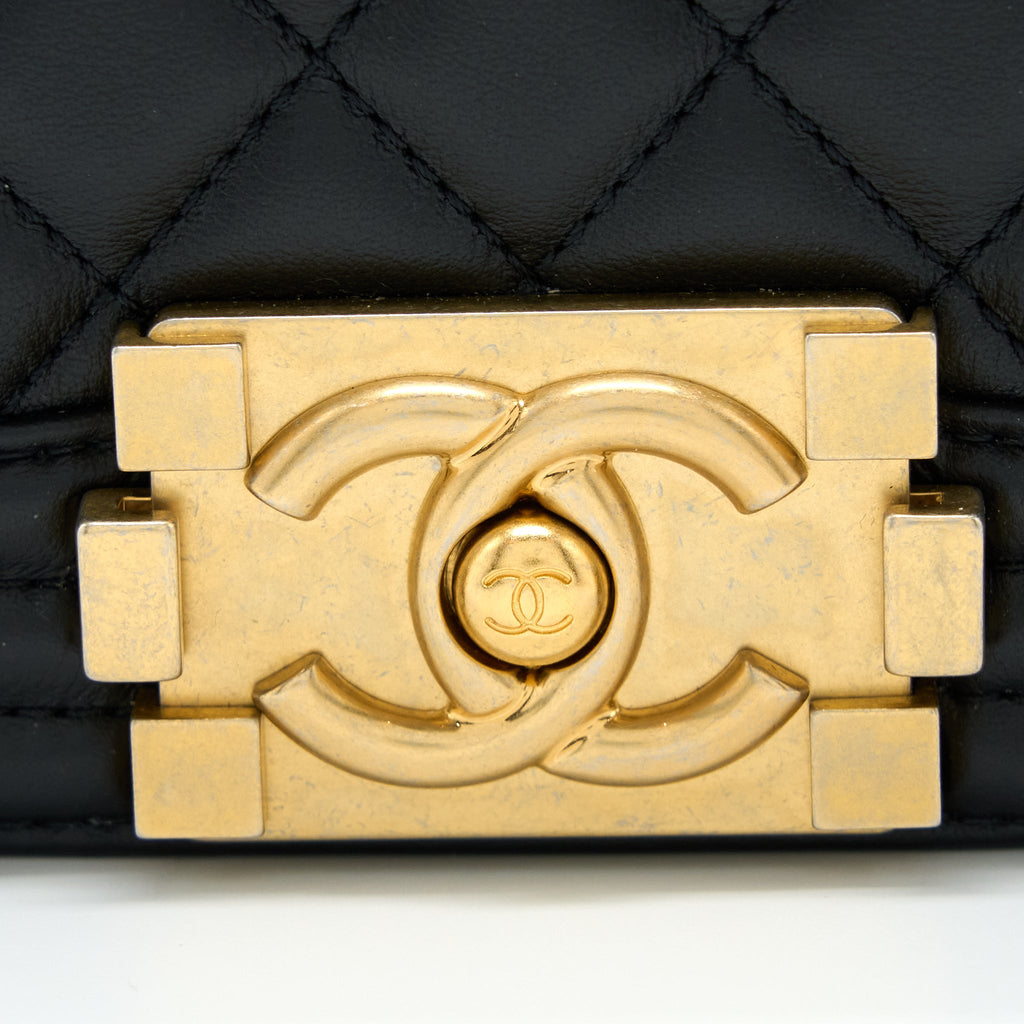CHANEL MEDIUM BOY BAG LAMBSKIN BLACK BRUSHED GHW (MICROCHIP)