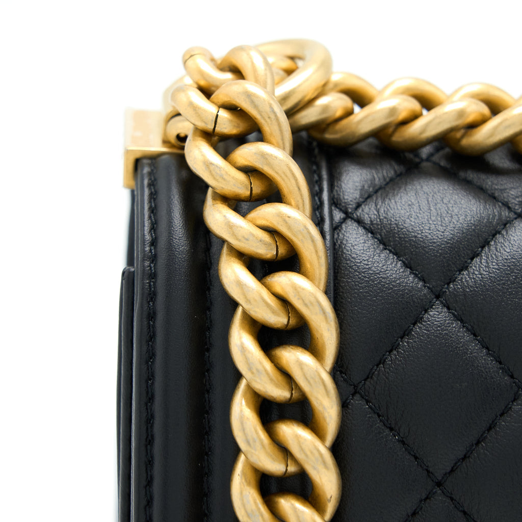 CHANEL MEDIUM BOY BAG LAMBSKIN BLACK BRUSHED GHW (MICROCHIP)