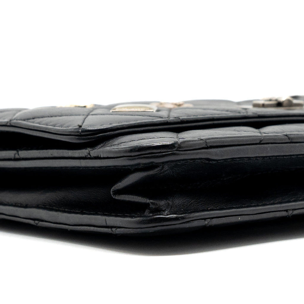 CHANEL 2.55 REISSUE LUCKY CHARMS WALLET ON CHAIN AGED CALFSKIN BLACK RUTHENIUM HARDWARE