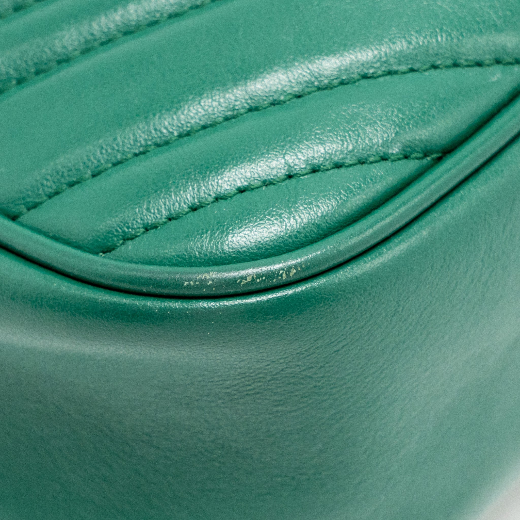 GUCCI SMALL GG MARMONT CROSSBODY CAMERA BAG CALFSKIN GREEN GHW