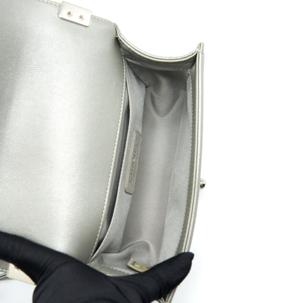 CHANEL SMALL BOY BAG CAVIAR LIGHT GREY SHW