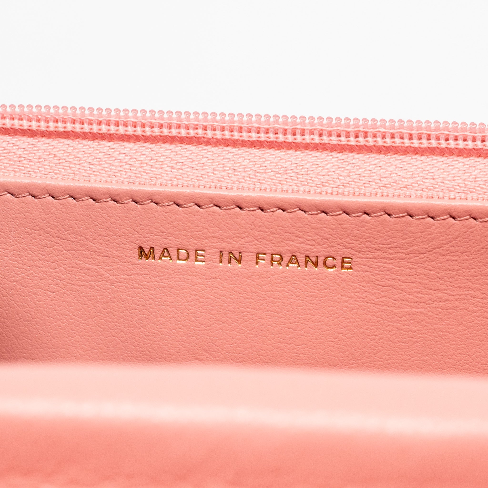 CHANEL CLASSIC WALLET ON CHAIN CAVIAR PINK LGHW (MICROCHIP)