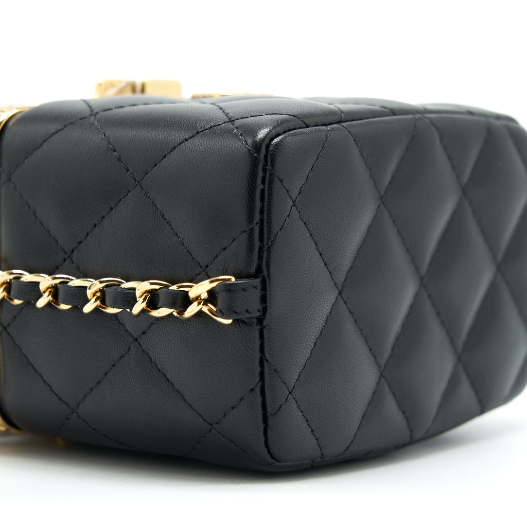 CHANEL SMALL CLIP FLAP VANITY WITH CHAIN LAMBSKIN BLACK GHW