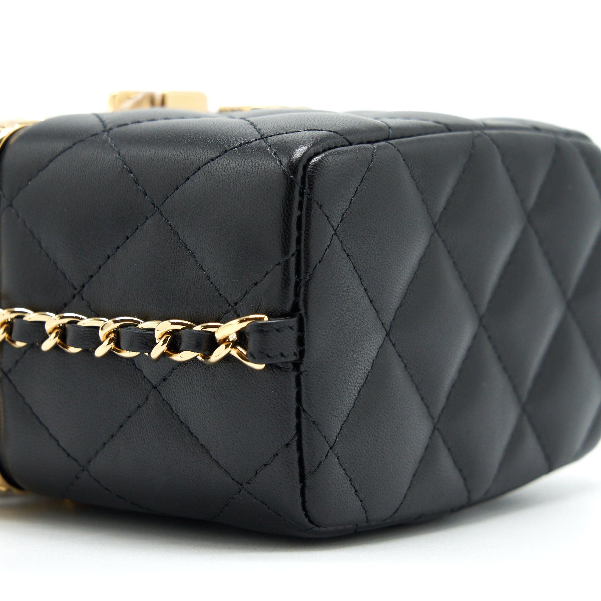 CHANEL SMALL CLIP FLAP VANITY WITH CHAIN LAMBSKIN BLACK GHW