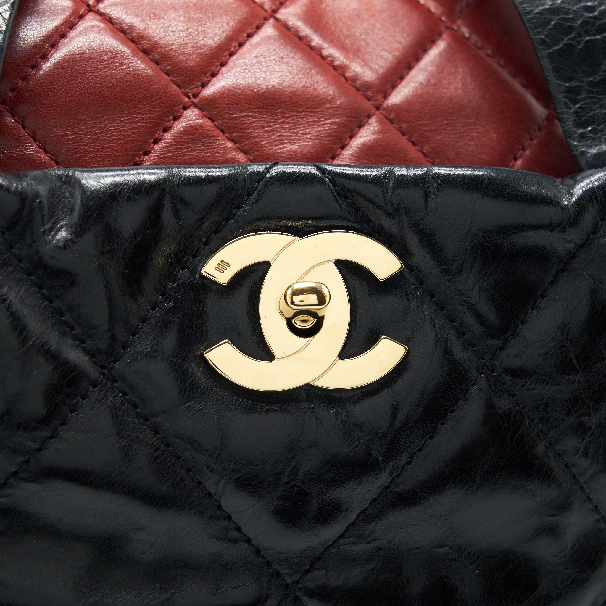 CHANEL CALFSKIN TOTE BAG WITH CHAIN BLACK AND RED GHW