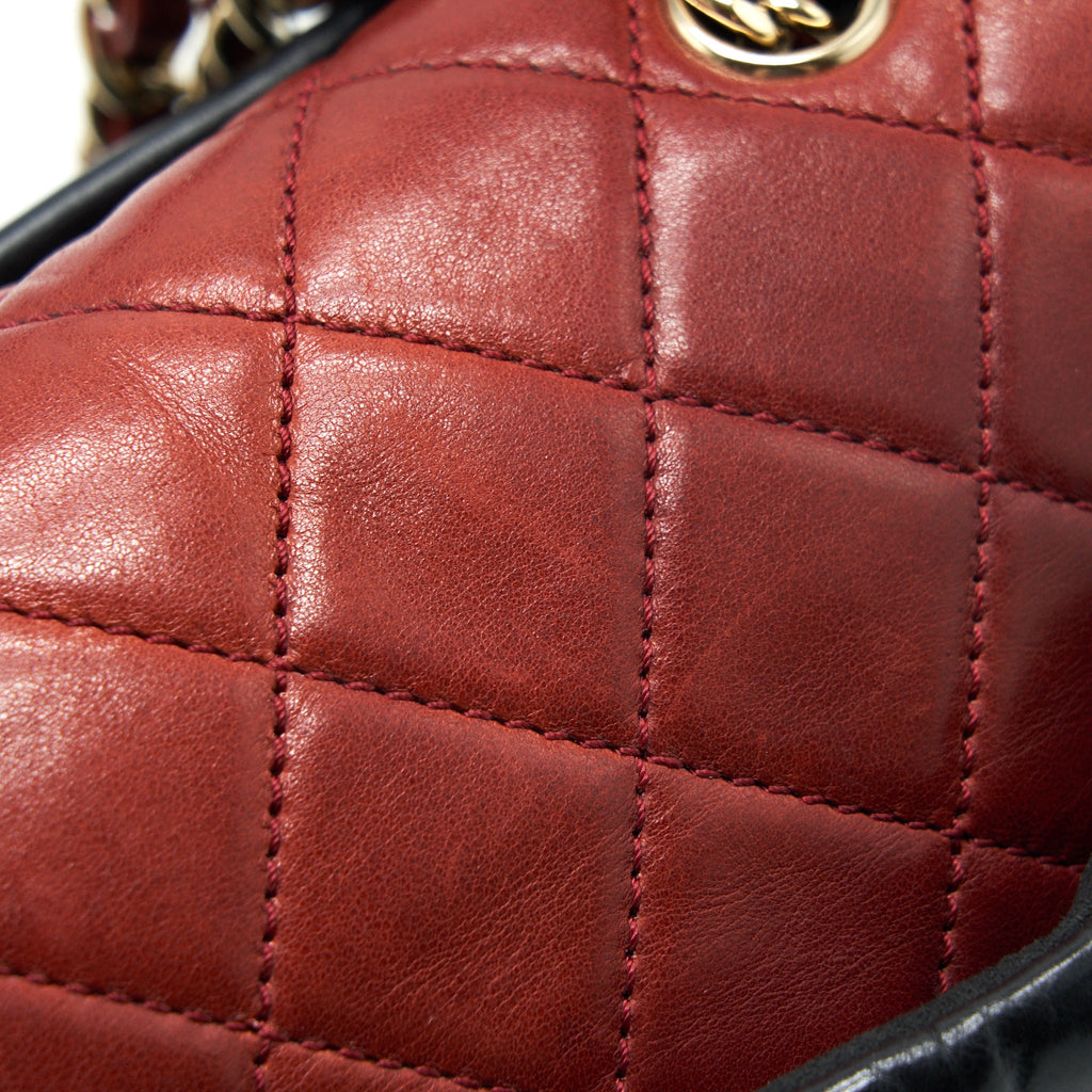 CHANEL CALFSKIN TOTE BAG WITH CHAIN BLACK AND RED GHW