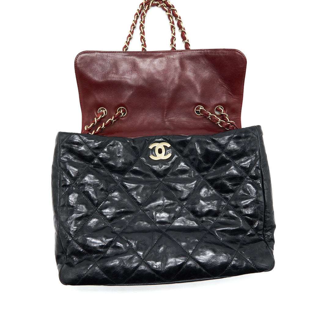 CHANEL CALFSKIN TOTE BAG WITH CHAIN BLACK AND RED GHW