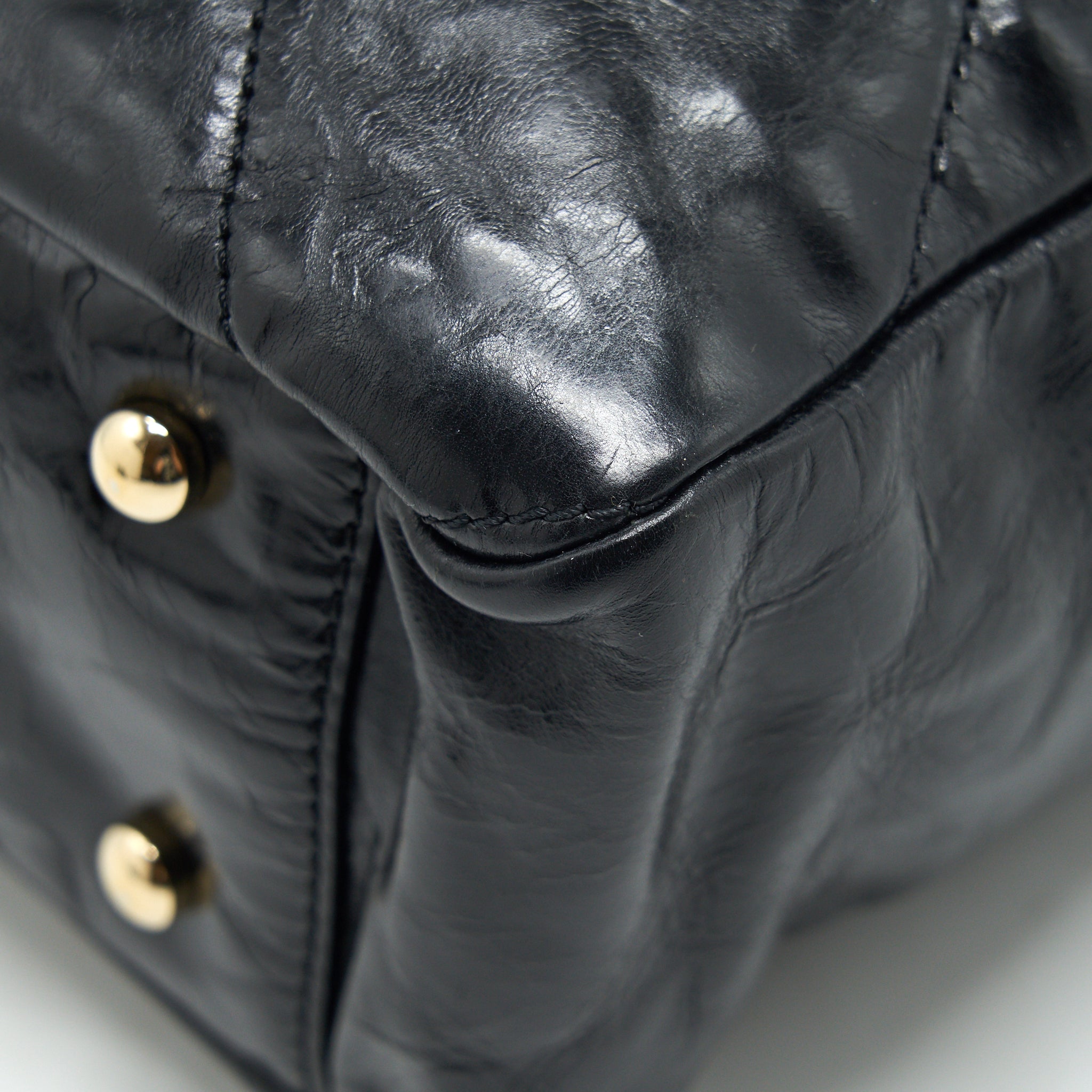 CHANEL CALFSKIN TOTE BAG WITH CHAIN BLACK AND RED GHW